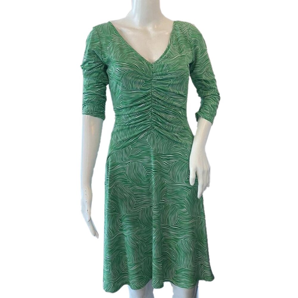 LAUNDRY SHELLI SEGAL Green fit and flare dress, Size 4